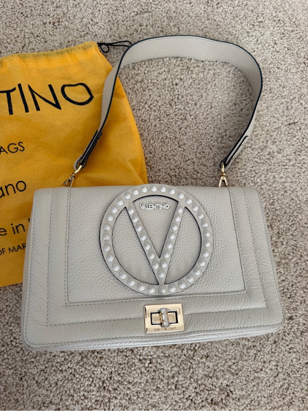 Valentino By Mario Valentino Cream Pebbled Leather Shoulder Bag with V Logo - Picture 3 of 15
